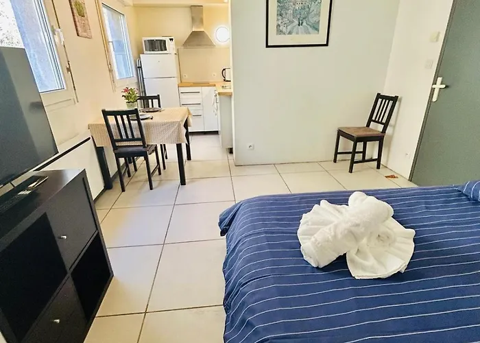 Thermotel 308 Saint-Martin-dʼUriage